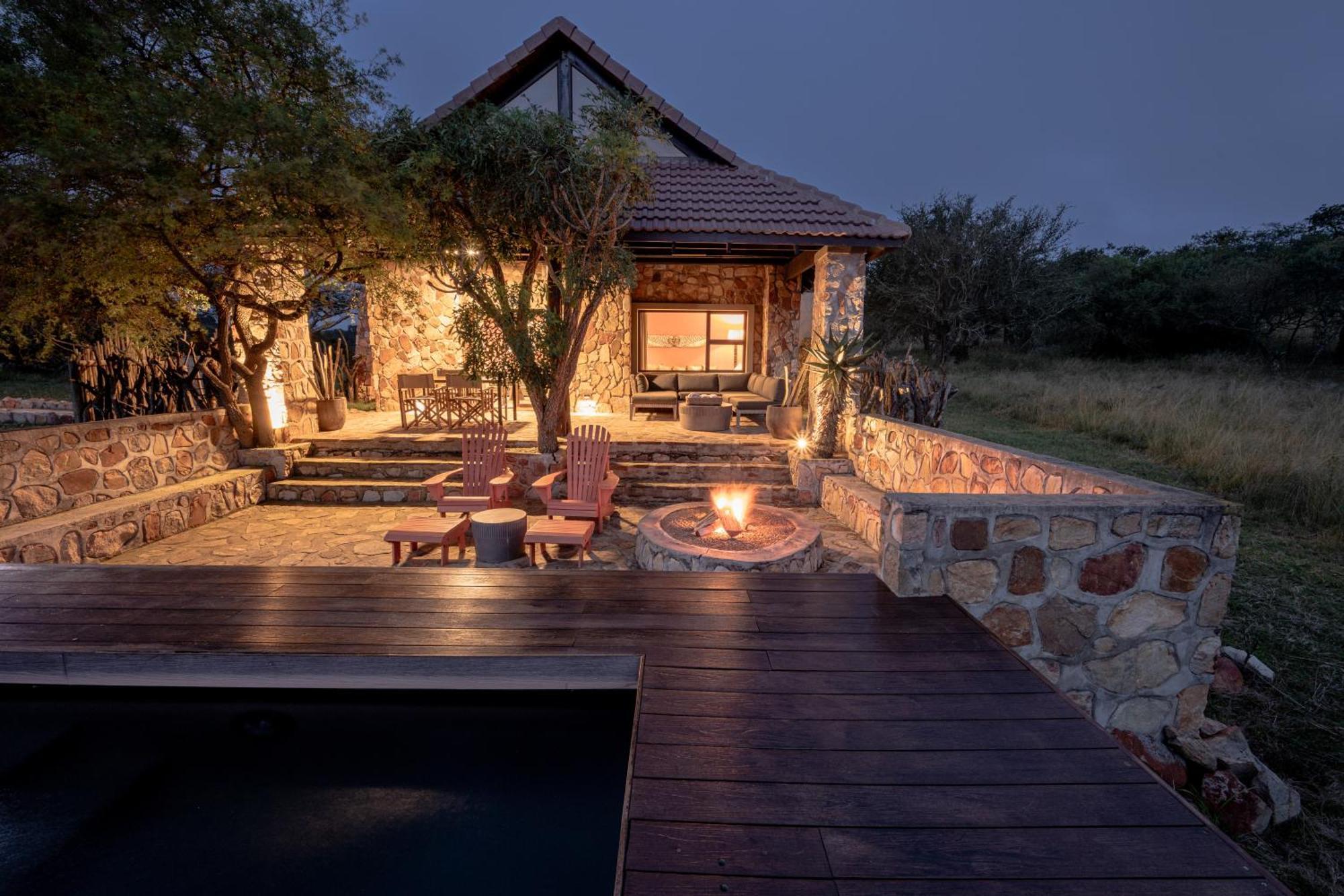 Zulu Rock Lodge - Babanango Game Reserve Ulundi ภายนอก รูปภาพ