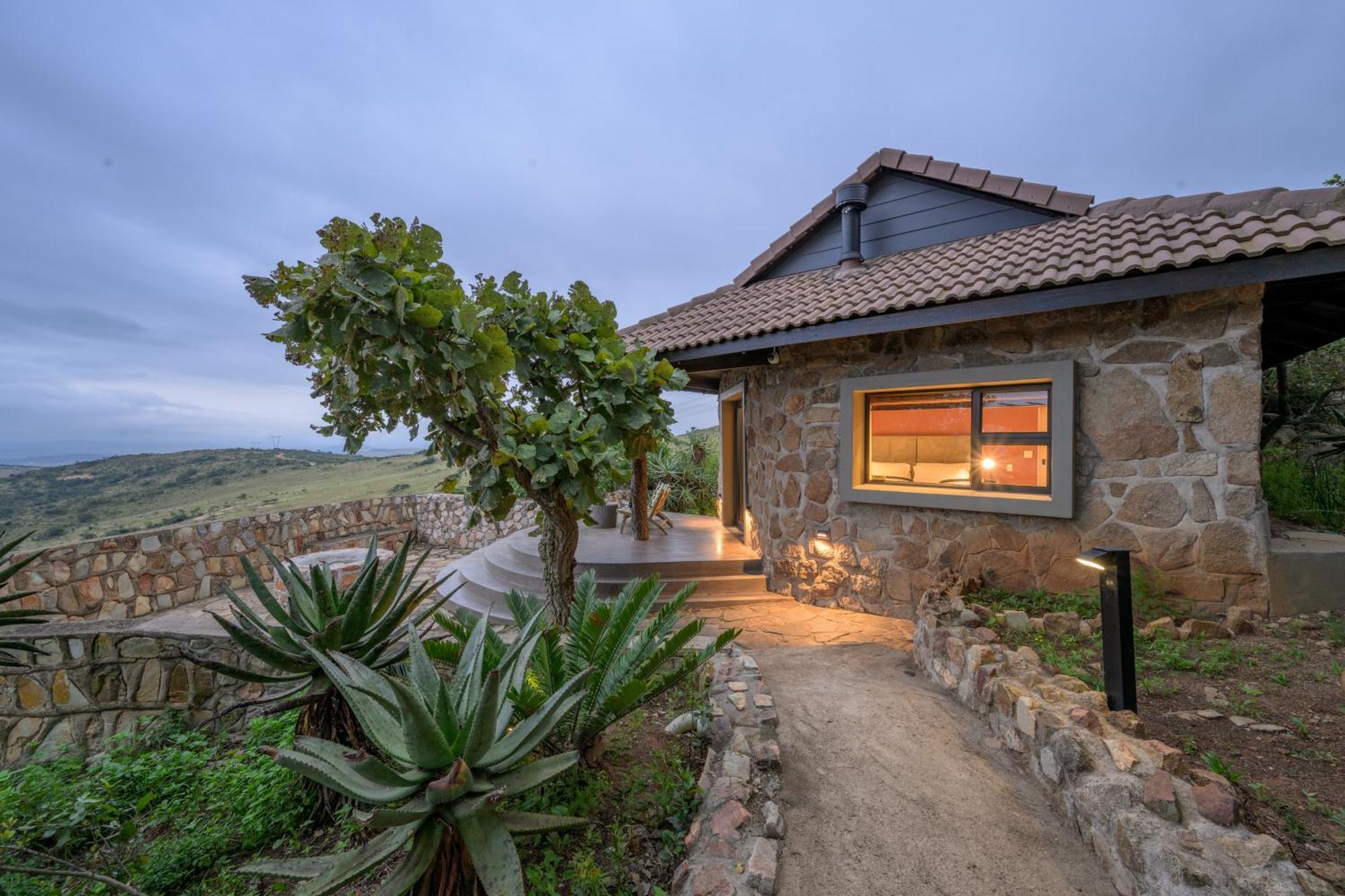 Zulu Rock Lodge - Babanango Game Reserve Ulundi ภายนอก รูปภาพ