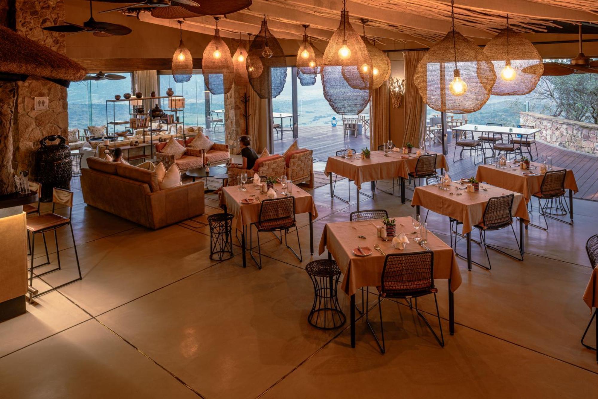 Zulu Rock Lodge - Babanango Game Reserve Ulundi ภายนอก รูปภาพ